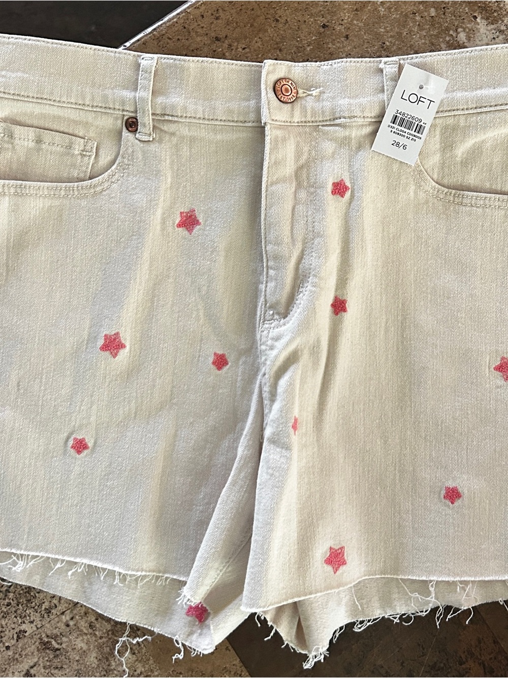BNWT LOFT Cream Denim Shorts with Pink Star Embroidery